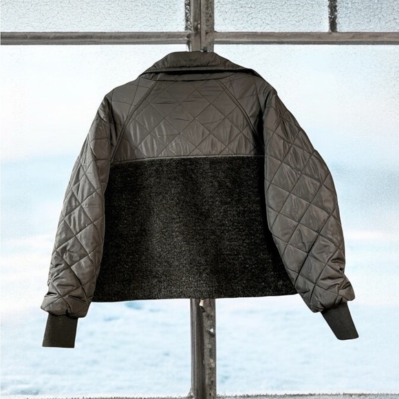 Blank NYC Crop Bomber Jacket Size Small Excellent Condition. - Picture 4 of 9